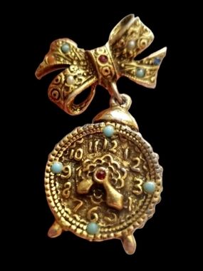 Vintage Clock Brooch